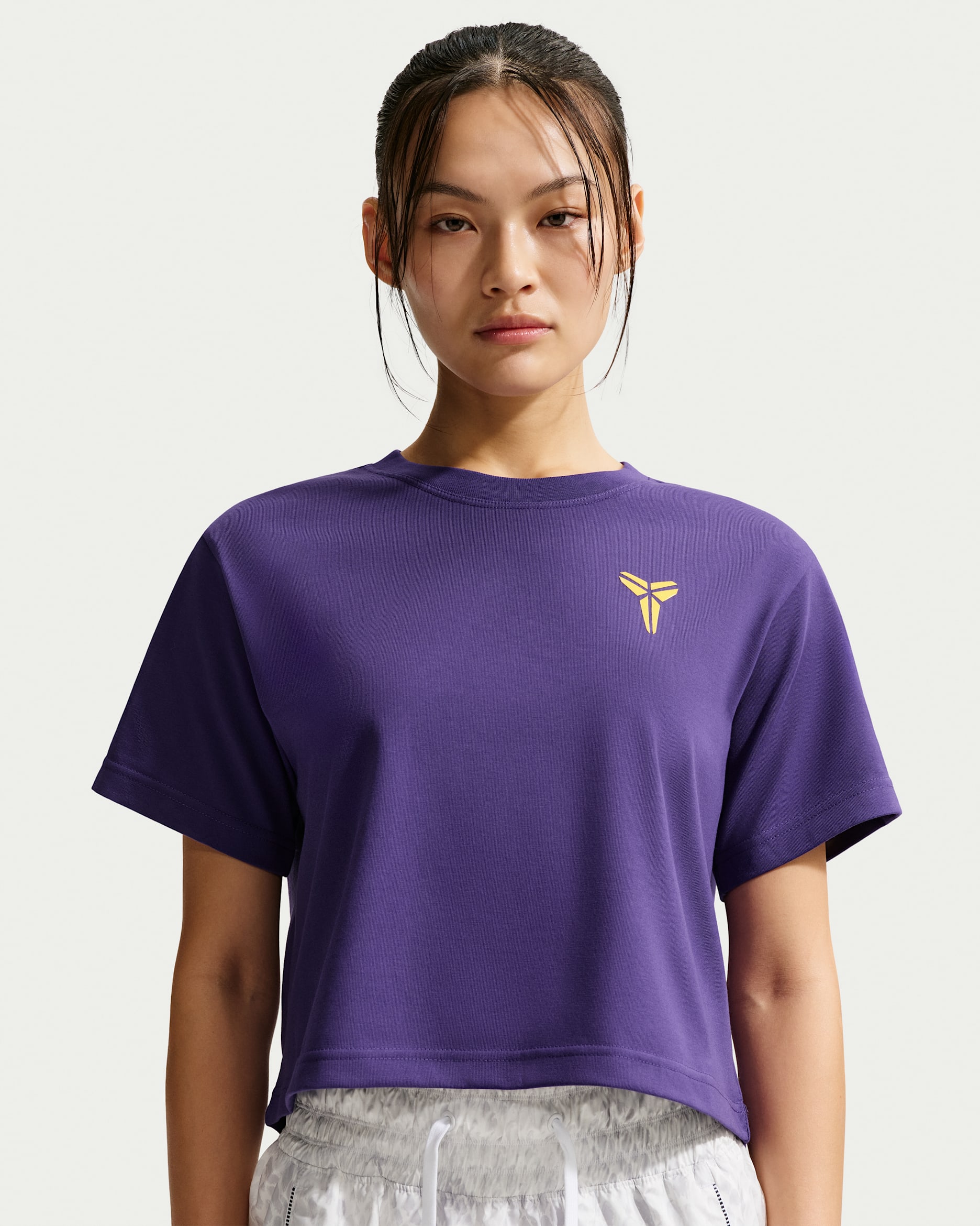 Kobe Women's Dri-FIT Cropped Basketball T-Shirt. Nike ID